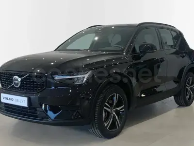 Usado Volvo XC40 Plus 163 CV (119 kW) 2025 Negro SUV