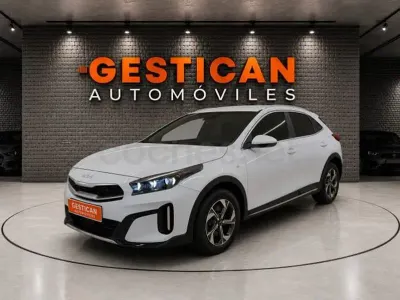 Usado Kia XCeed 120 CV (88 kW) 2023 Blanco SUV