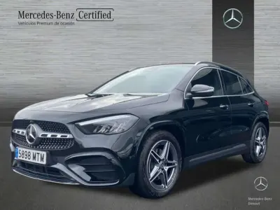 Usado Mercedes GLA200 150 CV (110 kW) 2024 Negro SUV