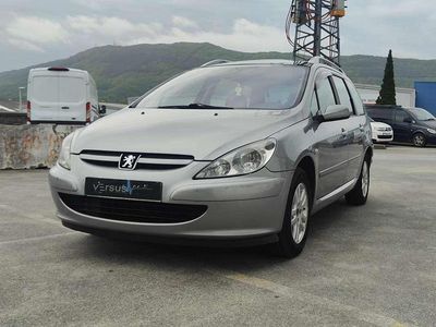 Usado Peugeot 307 110 CV (80 kW) 2004 Gris Familiar