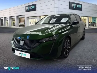 Usado Peugeot 308 Allure 131 CV (96 kW) 2022 Verde Utilitario