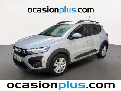 Usado Dacia Sandero Expression 91 CV (66 kW) 2024 Gris plata Utilitario