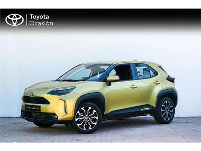 Usado Toyota Yaris Hybrid Active 116 CV (85 kW) 2024 Verde claro metalizado