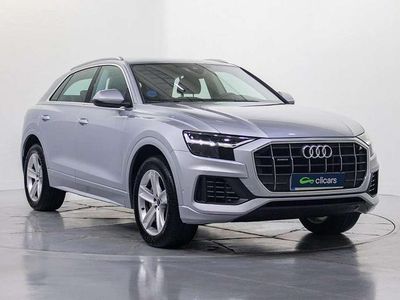 Usado Audi Q8 Premium 381 CV (280 kW) 2021 Plateado SUV