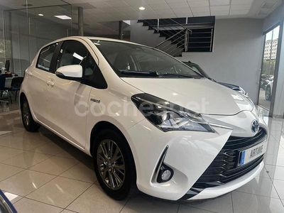 Blanco Usado 2019 Toyota Yaris Hybrid Active Berlina | 15.900 € (Precio justo)