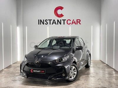 Usado Mazda 2 90 CV (66 kW) 2022 Negro Berlina