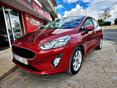 Usado Ford Fiesta Active 100 CV (73 kW) 2018 Granate Utilitario
