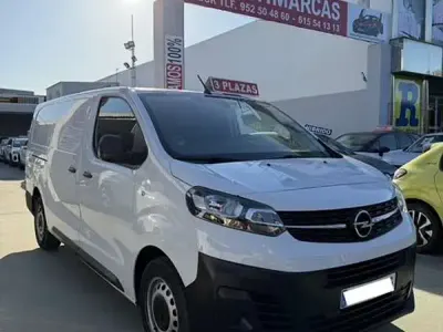 Usado Opel Vivaro S 102 CV (75 kW) 2023 Blanco Monovolumen