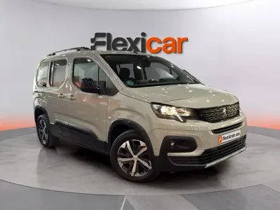 Usado Peugeot Rifter GT 131 CV (96 kW) 2021 Beige Monovolumen