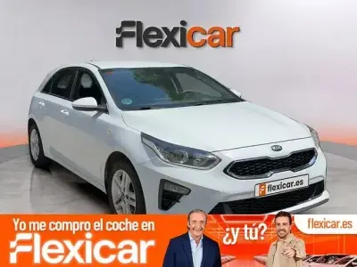 Usado Kia Ceed 115 CV (84 kW) 2019 Blanco Utilitario