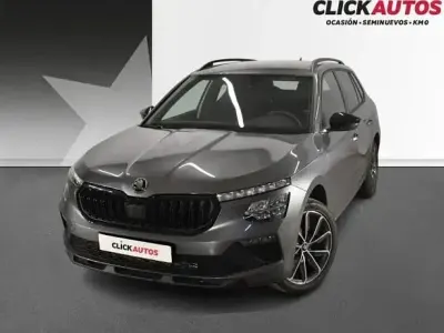 Usado Skoda Kamiq Sport 115 CV (84 kW) 2025 Plata SUV