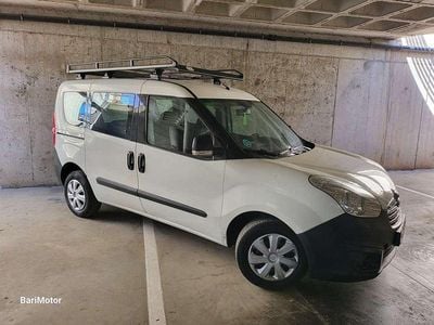 Usado Opel Combo Expression 94 CV (69 kW) 2017 Blanco Monovolumen