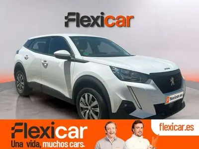 Usado Peugeot 2008 Active 110 CV (80 kW) 2021 Blanco SUV