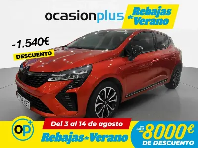 Usado Renault Clio V Techno 100 CV (73 kW) 2025 Rojo Berlina