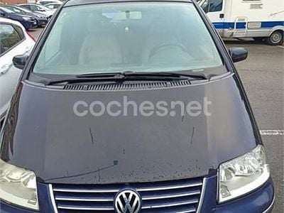 Begagnad VW Sharan Comfortline 130 HK (95 kW) 2002 Svart Minibuss