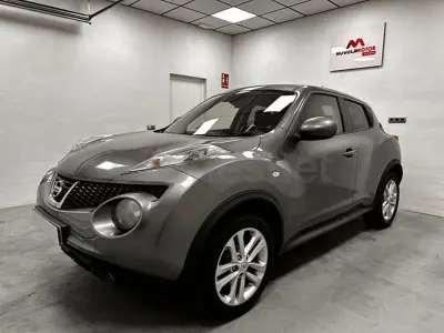 Usado Nissan Juke Premium Edition 117 CV (86 kW) 2011 Gris / plata SUV