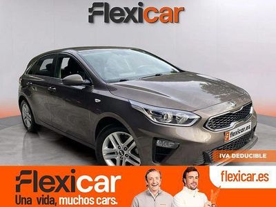 Beige Usado 2020 Kia Ceed Utilitario | 13.990 € (Un poco caro)