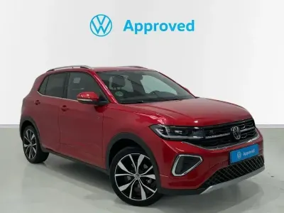 Usado VW T-Cross R-line 116 CV (85 kW) 2025 Rojo SUV