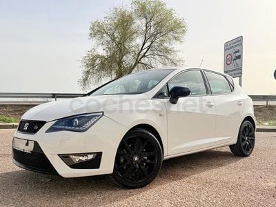 Käytetty Seat Ibiza Crono 90 HP (66 kW) 2016 Valkoinen Sedan