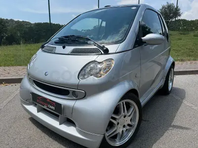 Usado Smart ForTwo Cabrio Brabus 75 CV (55 kW) 2006 Gris / plata Descapotable