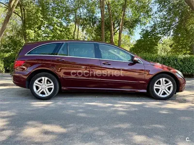 Usado Mercedes R500 306 CV (225 kW) 2007 Granate Familiar