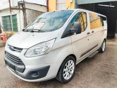 Usado Ford Transit Custom Ambiente 130 CV (95 kW) 2017 Gris Familiar