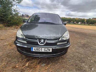 Peugeot 807