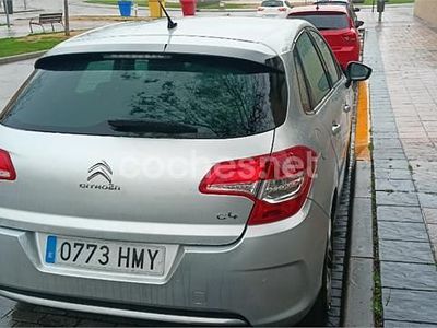 Usado Citroën C4 92 CV (67 kW) 2012 Amarillo Berlina