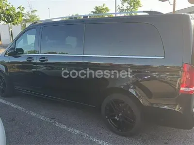 Usado Mercedes V300 Avantgarde 239 CV (175 kW) 2026 Negro Monovolumen