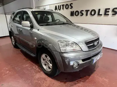 Usado Kia Sorento EX 140 CV (102 kW) 2002 Gris / plata SUV