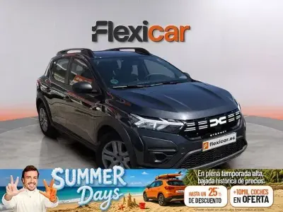 Usado Dacia Sandero Essentiel 101 CV (74 kW) 2023 Gris Berlina