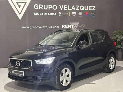 Begagnad Volvo XC40 Momentum 129 HK (94 kW) 2022 Svart SUV