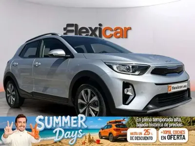 Usado Kia Stonic 101 CV (74 kW) 2025 Gris SUV