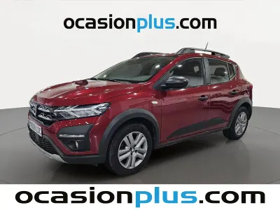 Usado Dacia Sandero Essentiel 101 CV (74 kW) 2021 Rojo Utilitario
