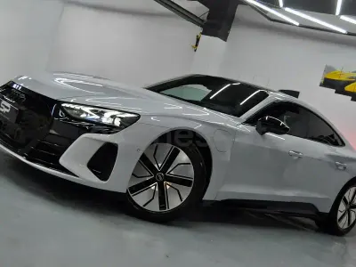Usado Audi e-tron GT quattro
