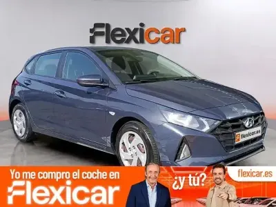 Usado Hyundai i20 84 CV (61 kW) 2022 Gris Utilitario