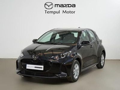 Otro Usado 2025 Mazda 2 Center-Line Berlina | 21.600 € (Un poco caro)