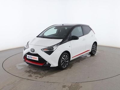 Usado Toyota Aygo Play 72 CV (52 kW) 2021 Blanco Utilitario