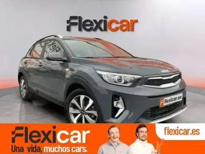 Usado Kia Stonic 100 HP (73 kW) 2021 Cinzento SUV