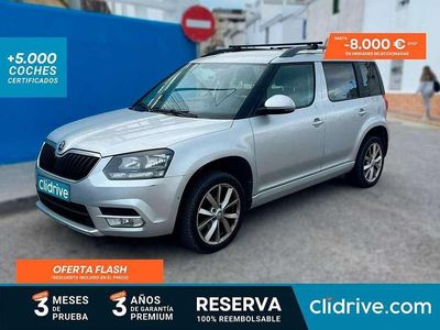 Usado Skoda Yeti Ambition 105 CV (77 kW) 2015 Gris SUV