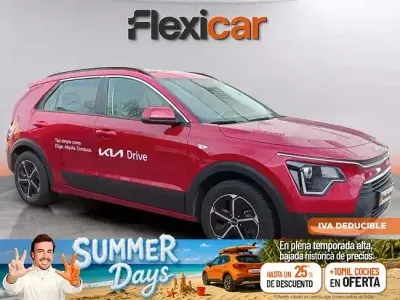 Usado Kia Niro 141 CV (103 kW) 2024 Rojo SUV