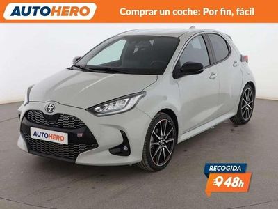 Usado Toyota Yaris Hybrid Sport 116 CV (85 kW) 2023 Gris Berlina