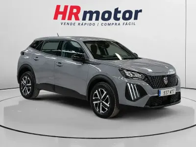 Usado Peugeot 2008 Active 102 CV (75 kW) 2024 Gris SUV