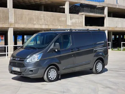Usado Ford Transit Custom Trend 131 CV (96 kW) 2017 Gris Van