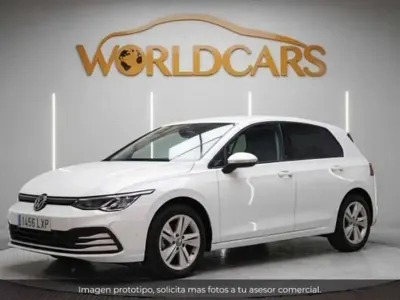 Usado VW Golf VIII Life 110 CV (80 kW) 2022 Blanco Berlina