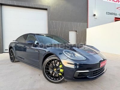 Porsche Panamera 4