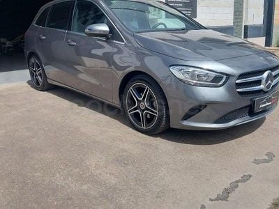 Usado Mercedes B180 122 CV (89 kW) 2019 Beige Monovolumen