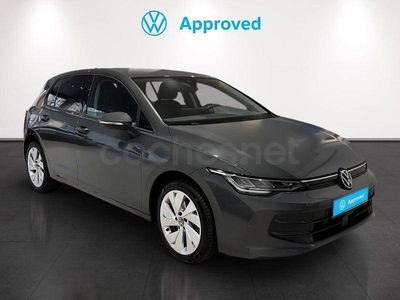 Usado VW Golf VIII 115 CV (84 kW) 2025 Gris / plata Berlina