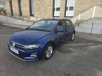 Usado VW Polo Advance 95 CV (69 kW) 2019 Azul Utilitario