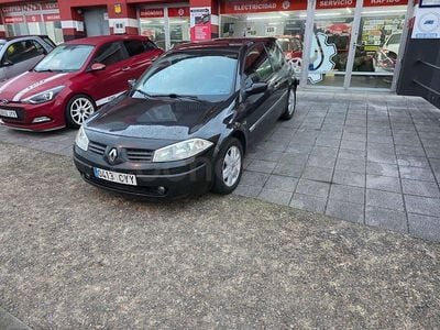 Usado Renault Mégane II Authentique 120 CV (88 kW) 2004 Negro Berlina